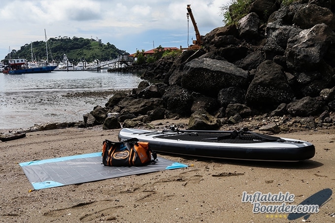 Bearz Outdoor Waterproof Paddleboarding Blanket