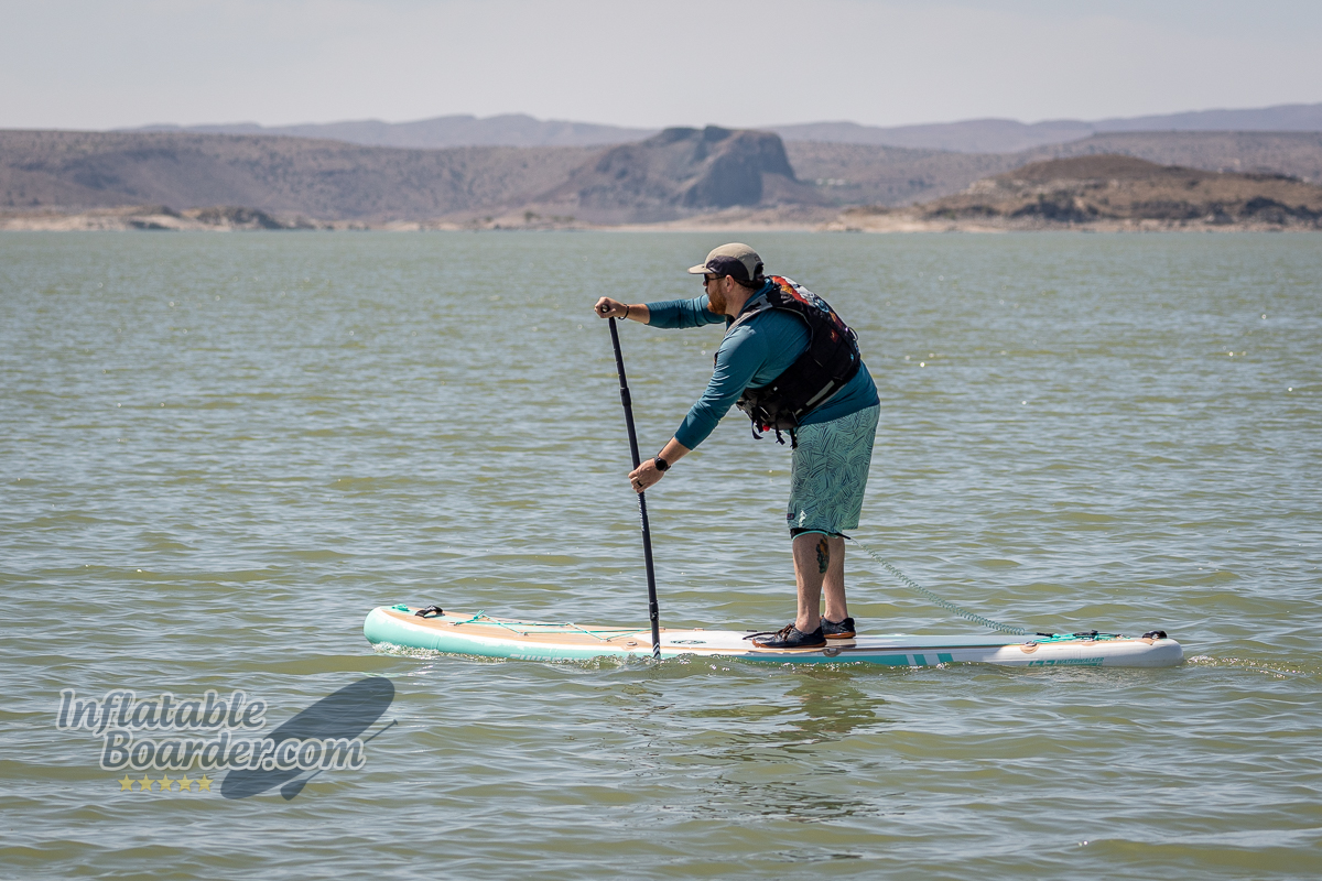 Best Inflatable Stand-Up Paddleboard (iSUP) for Beginners