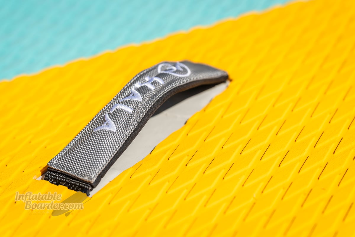 Hala Radito whitewater iSUP review - deck pad and handle
