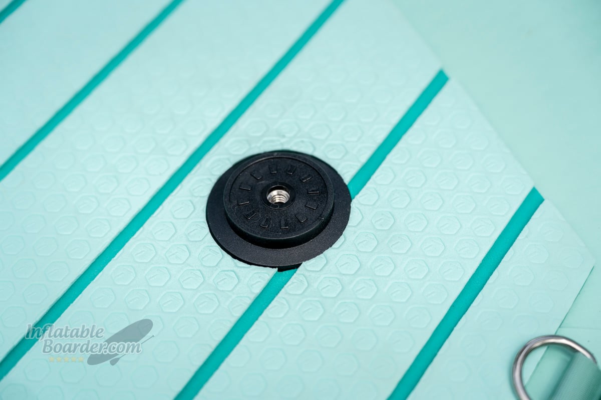 Thurso Waterwalker 126 iSUP Review - threaded mount
